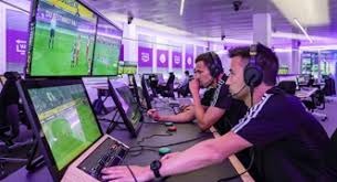 马卡：阿坎吉被推荐给皇马，球员希望离开曼城寻找新挑战