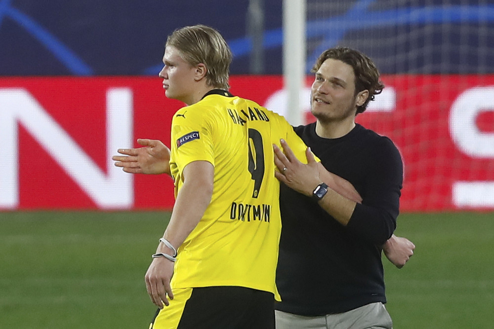 示了两支球 示了两支球