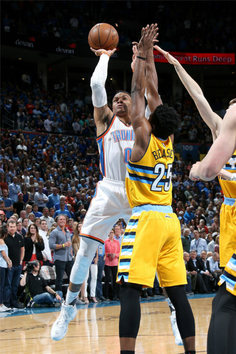 到约基奇在 到约基奇在