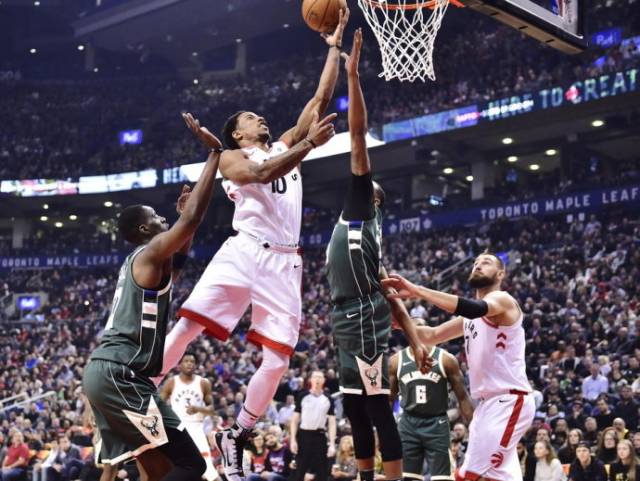 全场观众都 全场观众都